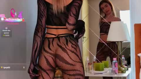 Lolly. online show from 12.13.25