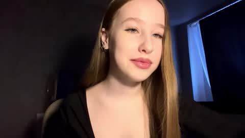 Snapshot of lomahakkila chatting on 02.18.26 Nicolina online show from 02.18.26