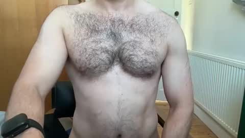 Snapshot of london30guy chatting on 04.08.26 slim fit London online show from 04.08.26