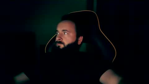 london_man1988 online show from 12.25.24