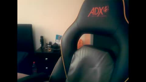 london_man1988 online show from 03.10.25