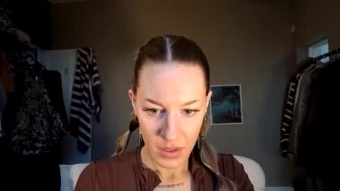 Em online show from 01.09.26