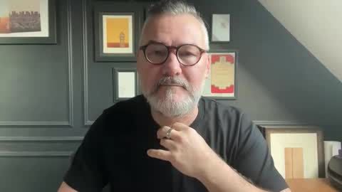 EnglishBear online show from 02.23.26