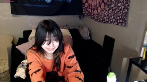 londonray online show from 10.26.25