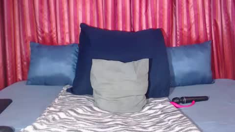 Snapshot of londylicious34 chatting on 11.11.25 londylicious34 online show from 11.11.25