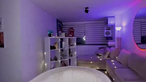 Snapshot of lonelly_lolly98 chatting on 12.27.24 SABRINA online show from 12.27.24