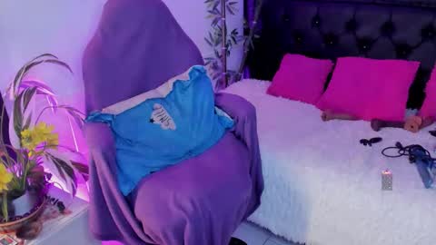 Snapshot of lonely_shewolf chatting on 02.09.26 Jennifer online show from 02.09.26