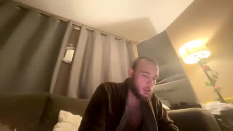 Unknowncouple online show from 04.15.26