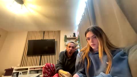 Unknowncouple online show from 04.19.26