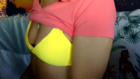 Snapshot of longlegstammy chatting on 10.27.25 Cutenurse91 online show from 10.27.25