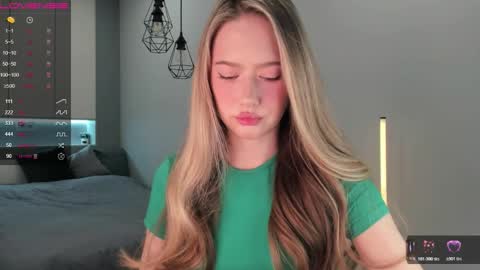 Eva online show from 12.22.25