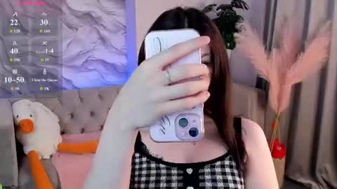 Snapshot of lonny_peach chatting on 07.14.26 Luna online show from 07.14.26