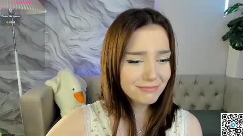 Snapshot of lonny_peach chatting on 08.04.26 Luna online show from 08.04.26