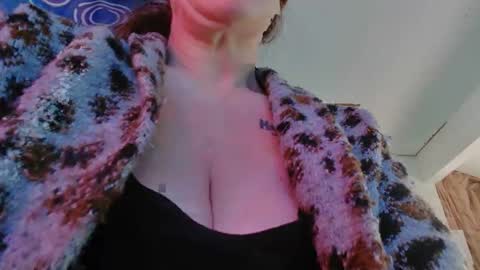 Londoncashmere69  online show from 01.23.25