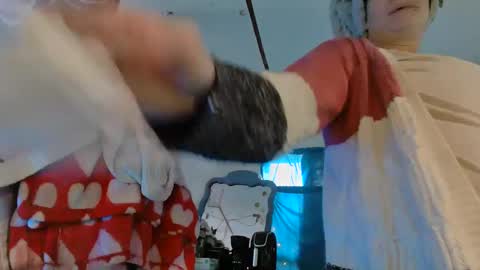 Londoncashmere69  online show from 02.28.25