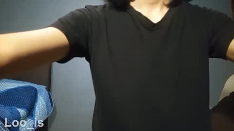 Snapshot of loo_is chatting on 02.07.25 loo_is online show from 02.07.25