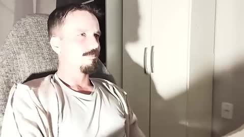 Snapshot of lookaz4010 chatting on 10.10.25 Lucas online show from 10.10.25