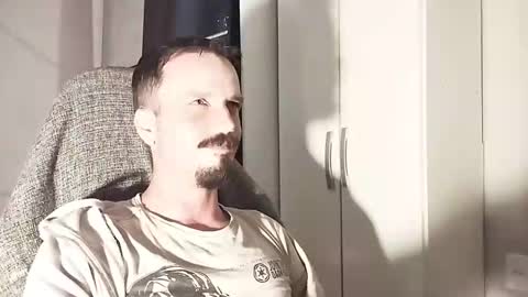 Snapshot of lookaz4010 chatting on 10.15.25 Lucas online show from 10.15.25