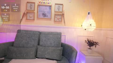 Loona Nyx online show from 10.11.25