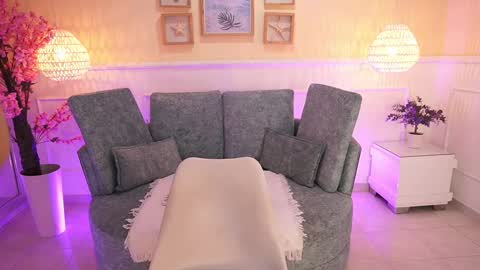 Loona Nyx online show from 11.12.25