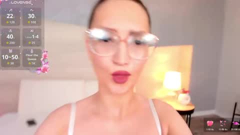  Annie online show from 06.06.26
