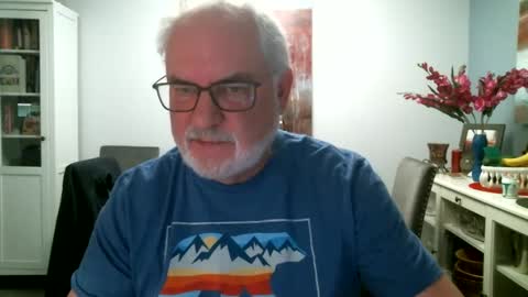 loop102 online show from 12.11.24