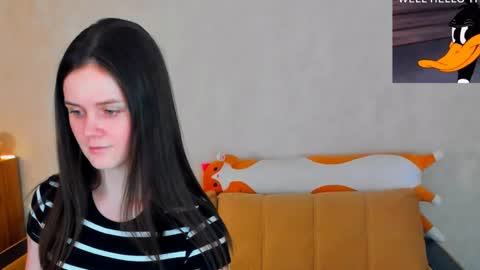 Lora Cain online show from 12.22.24