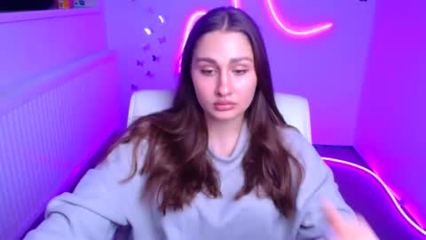 Lora online show from 11.06.25