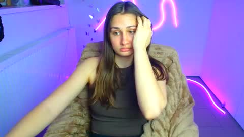 Lora online show from 04.15.26