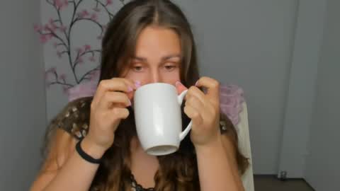 Snapshot of lora_kisses chatting on 06.29.26 Lora online show from 06.29.26