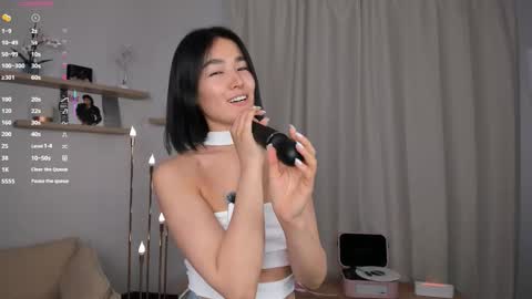 Lora control 2 min for every new Fan Club subscriber online show from 11.26.25