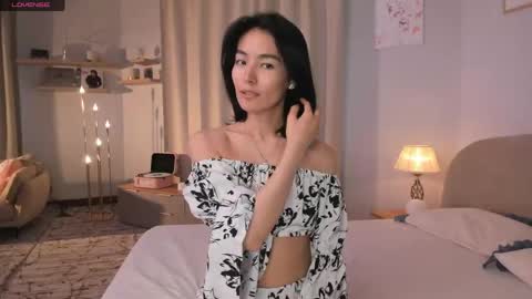 Snapshot of lora_lifelover chatting on 04.06.26 Lora control 2 min for every new Fan Club subscriber online show from 04.06.26