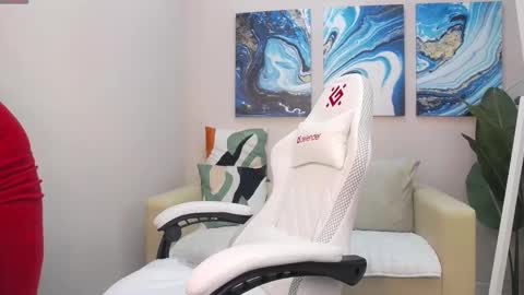 Snapshot of lorabigass chatting on 12.15.25 Lora online show from 12.15.25