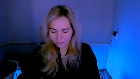 Lora online show from 04.17.26