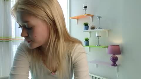 Snapshot of loradelora chatting on 02.28.26 Lora online show from 02.28.26