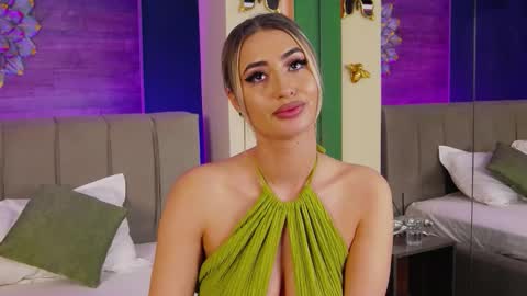 Lora online show from 11.28.25