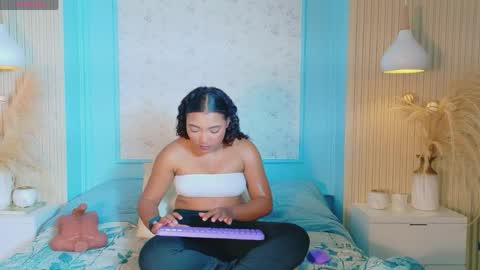 Loraine Rios online show from 05.20.26