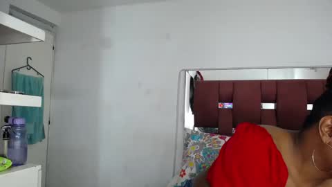 Loraine online show from 12.14.25