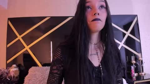 loraineblake online show from 11.26.25