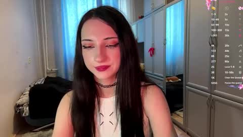 Hello there im Luna Im new here Lets have fun online show from 03.19.26