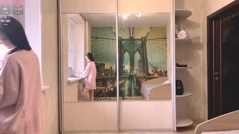 Olivia online show from 11.04.25