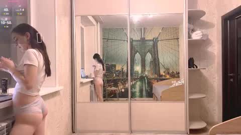 Olivia online show from 11.11.25