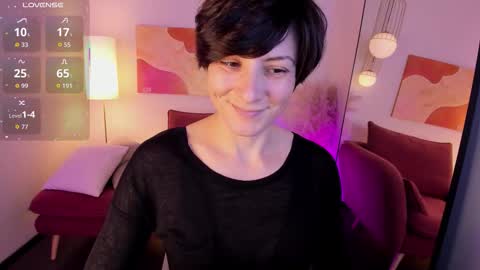 Snapshot of loren_daze chatting on 11.21.25 Loren online show from 11.21.25