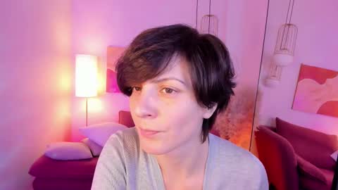 Snapshot of loren_daze chatting on 12.16.25 Loren online show from 12.16.25