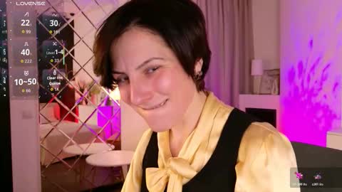 Snapshot of loren_daze chatting on 01.06.26 Loren online show from 01.06.26