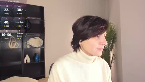 Snapshot of loren_daze chatting on 01.08.26 Loren online show from 01.08.26