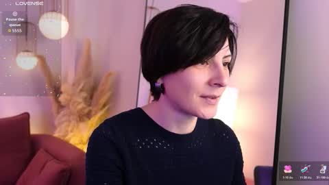 Snapshot of loren_daze chatting on 02.06.26 Loren online show from 02.06.26