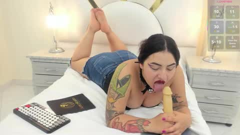 Lorena Gate online Colombia 230 pm to 930 pm online show from 11.29.25