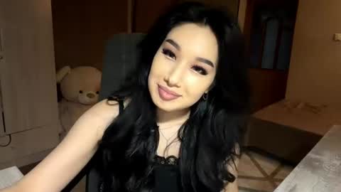 Kira online show from 06.09.26
