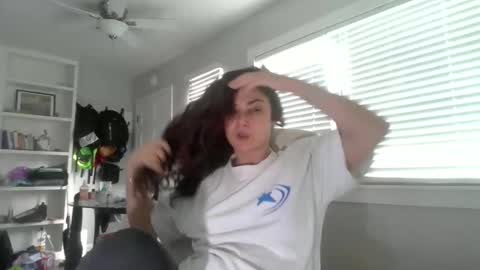 lorenlovely online show from 11.18.25